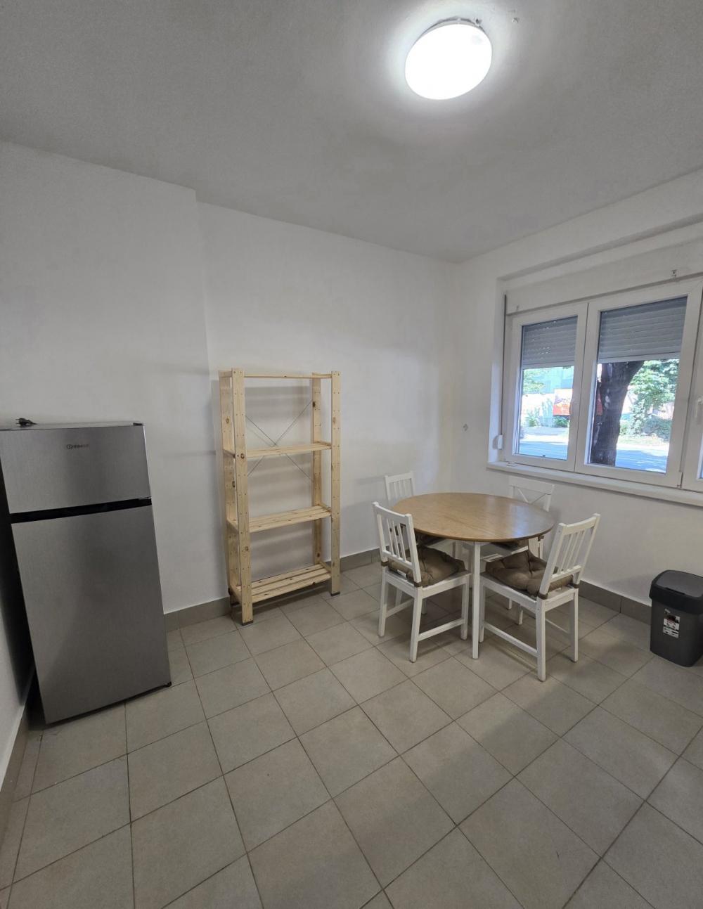 Slika 3 - Cara Dušana, Dvosoban stan za izdavanje, 60m2, 680€
