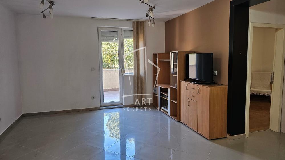 Slika 2 - Bubanjska, Dvosoban stan za izdavanje, 51m2, 300€