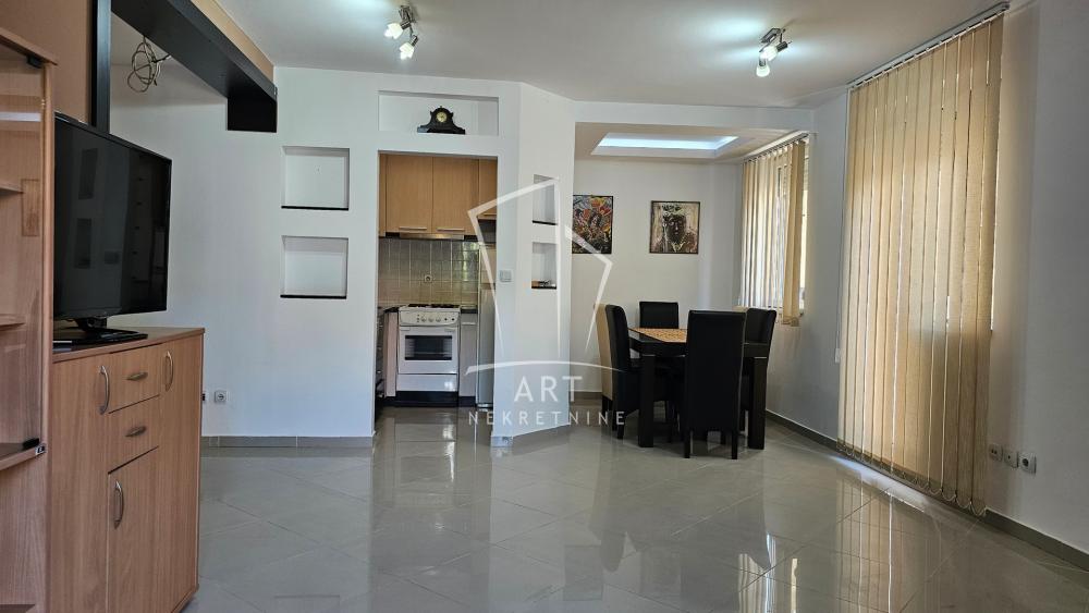 Slika 1 - Bubanjska, Dvosoban stan za izdavanje, 51m2, 300€