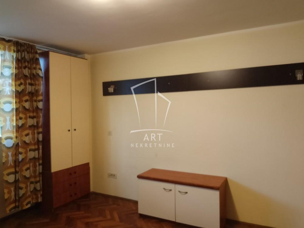 Slika 1 - Pariske komune, Jednosoban stan na prodaju, 33m2, 144.000€