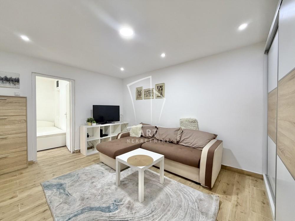 Slika 2 - Džordža Vašingtona, Dvosoban stan na prodaju, 37m2, 159.000€