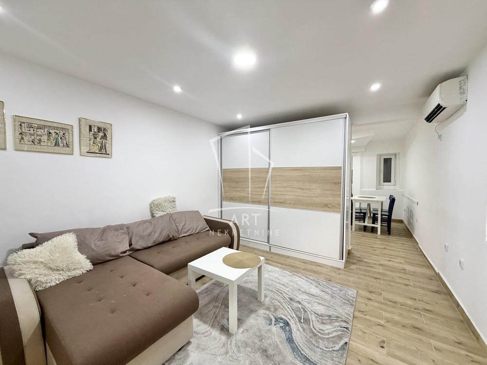 Glavna slika -Džordža Vašingtona, Dvosoban stan na prodaju, 37m2, 159.000€