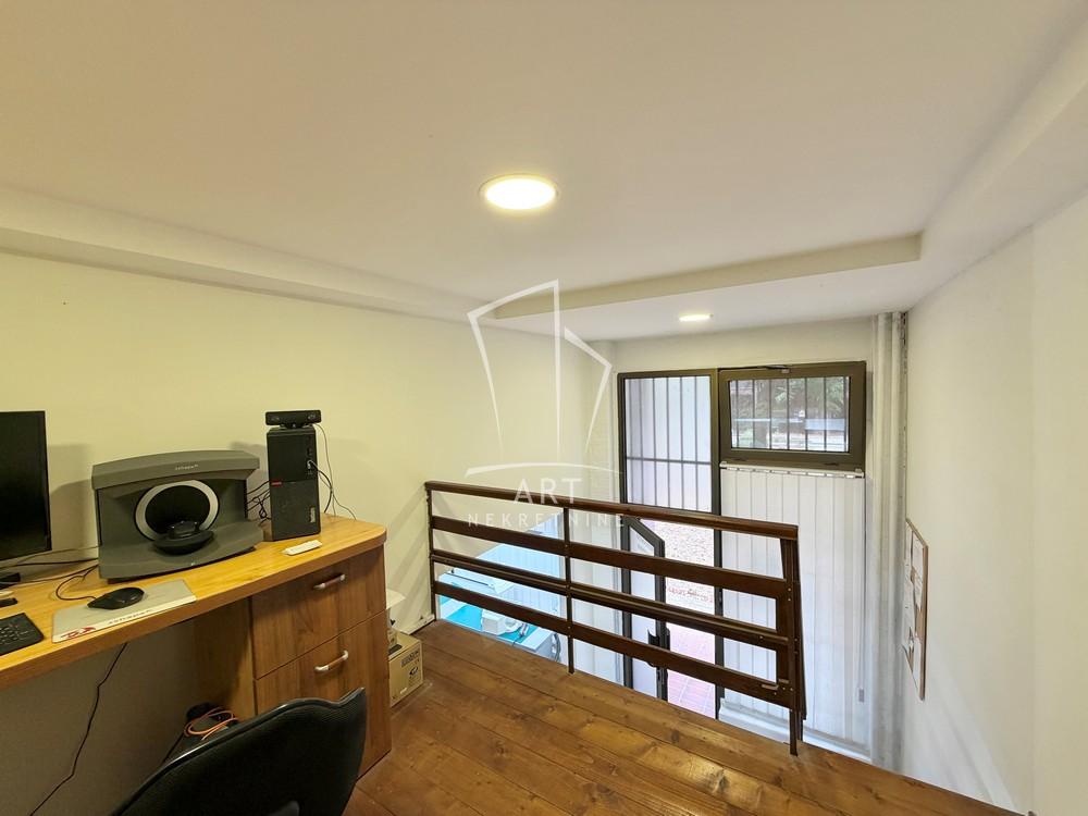 Slika 5 - Dunavski kej,  Lokal na prodaju, 37m2, 150.000€