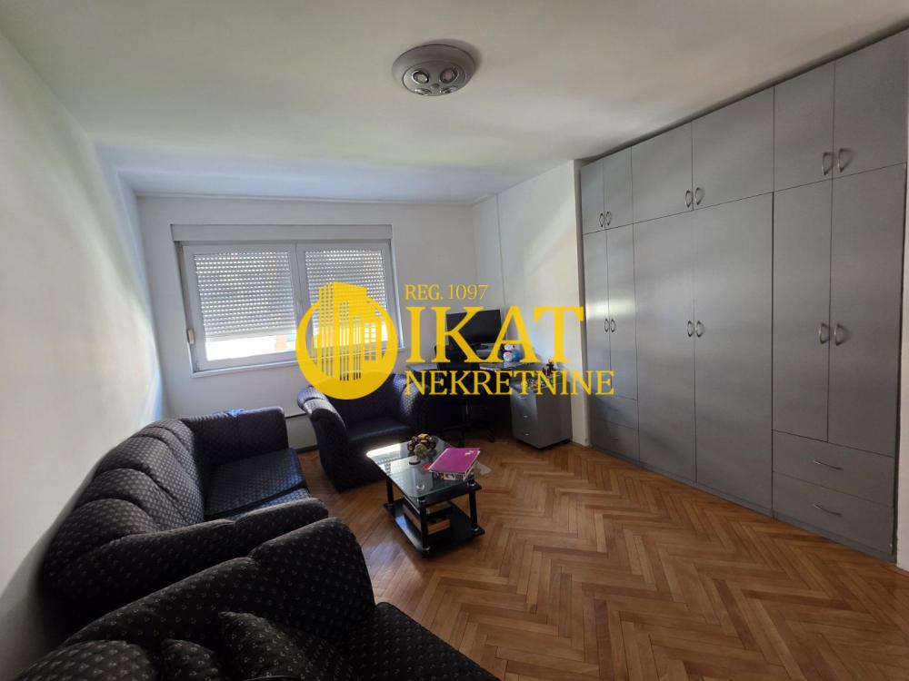 Slika 2 - Maksima Gorkog, Trosoban stan na prodaju, 68m2, 195.000€