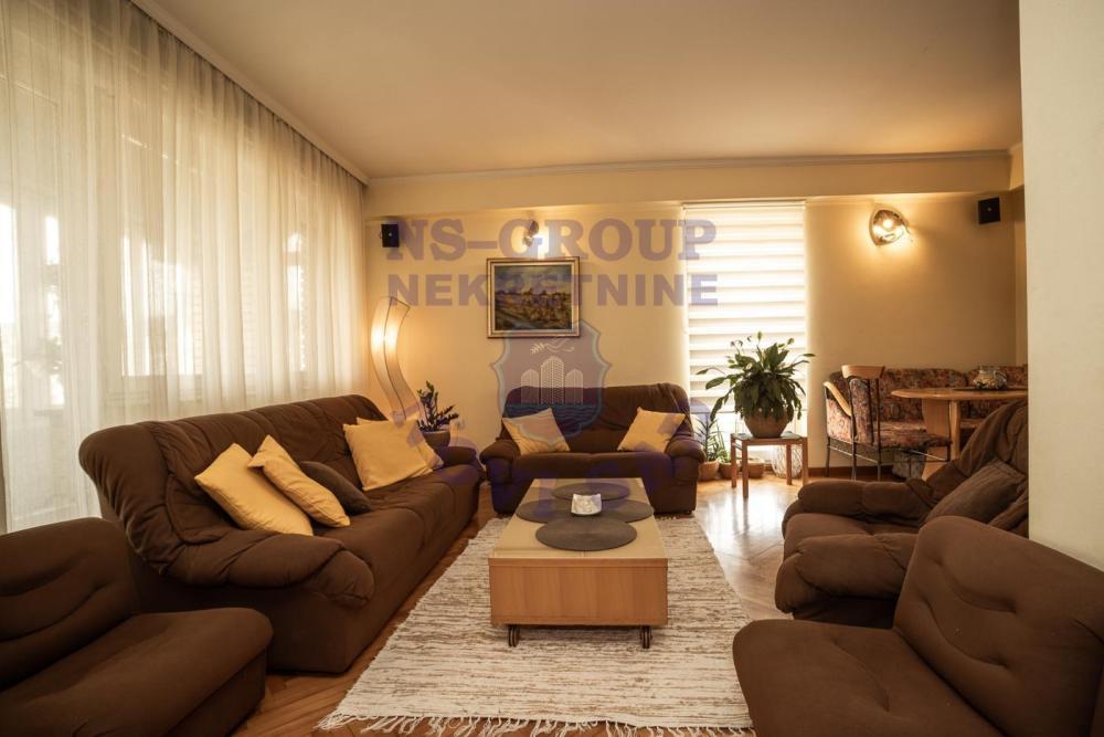 Glavna slika -Šestosoban stan na prodaju, 146m2, 428.600€