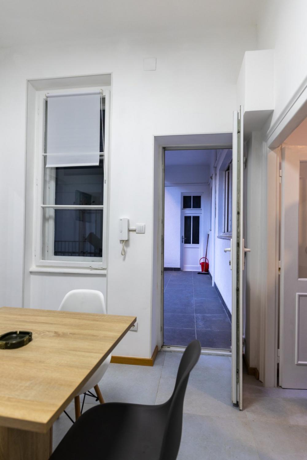 Slika 9 - Bulevar Kralja Aleksandra, Dvosoban stan za izdavanje, 40m2, 800€