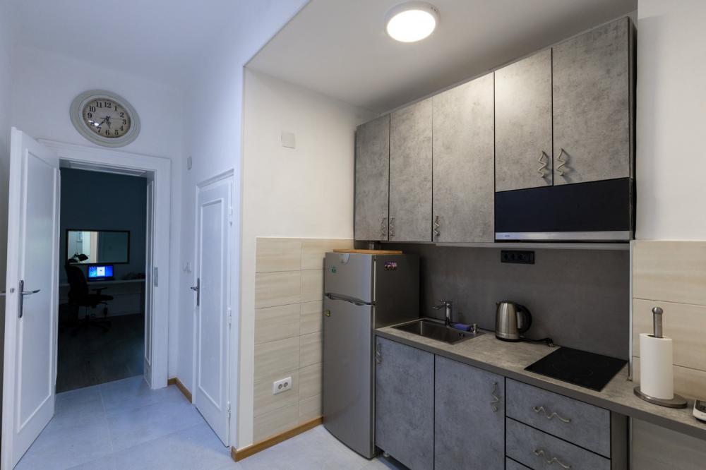 Slika 3 - Bulevar Kralja Aleksandra, Dvosoban stan za izdavanje, 40m2, 800€
