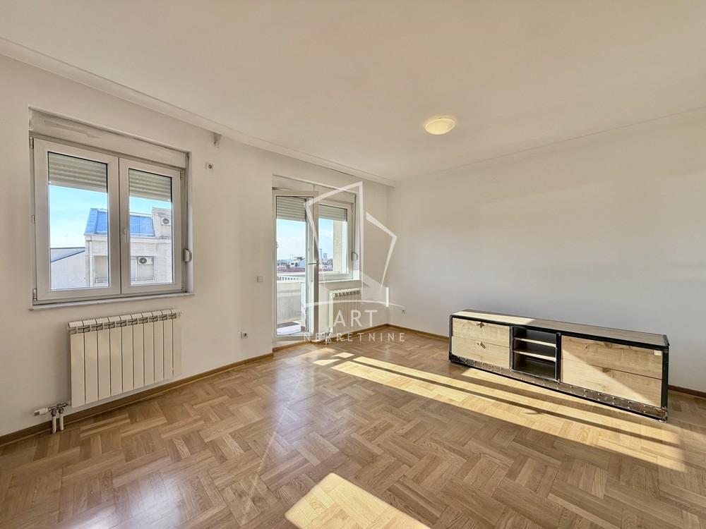 Slika 2 - Maksima Gorkog, Četvorosoban stan za izdavanje, 108m2, 1.350€