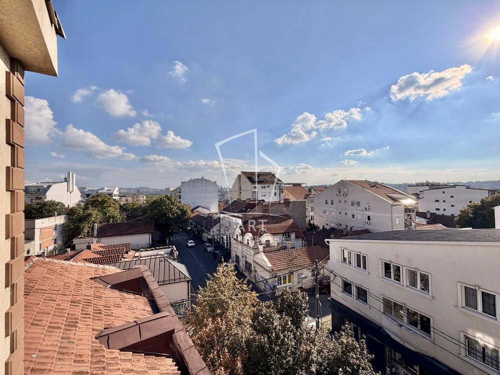 Glavna slika -Maksima Gorkog, Četvorosoban stan za izdavanje, 108m2, 1.350€