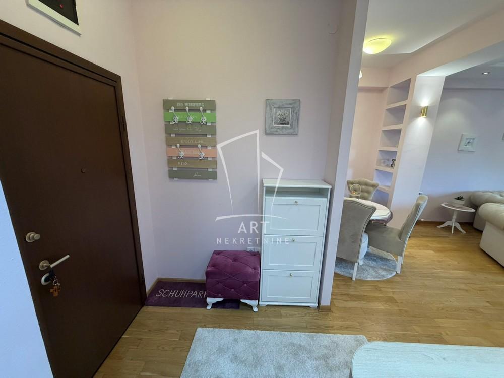 Slika 7 - Darinke Jevrić, Trosoban stan za izdavanje, 71m2, 800€