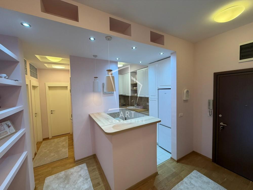 Slika 8 - Darinke Jevrić, Trosoban stan za izdavanje, 71m2, 800€