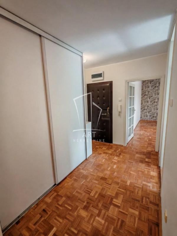 Glavna slika -Bulevar Zorana Đinđića, Dvosoban stan za izdavanje, 61m2, 700€