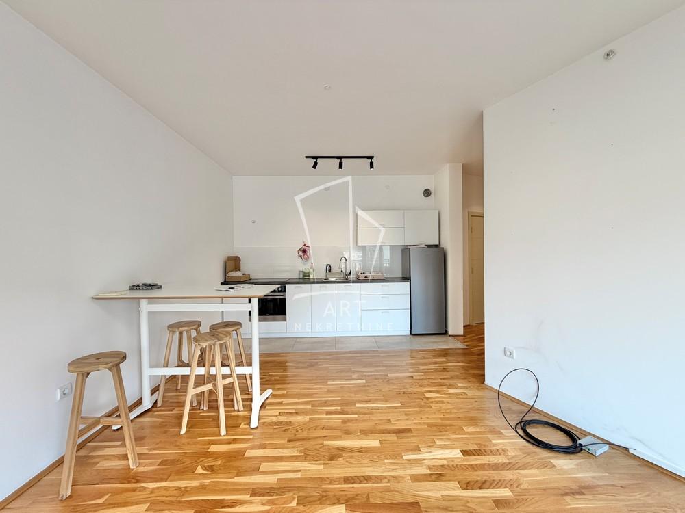 Slika 1 - Dimitrija Tucovića, Trosoban stan na prodaju, 75m2, 320.000€