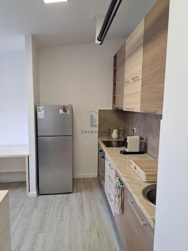 Slika 10 - Pećska, Petosoban stan za izdavanje, 118m2, 1.590€