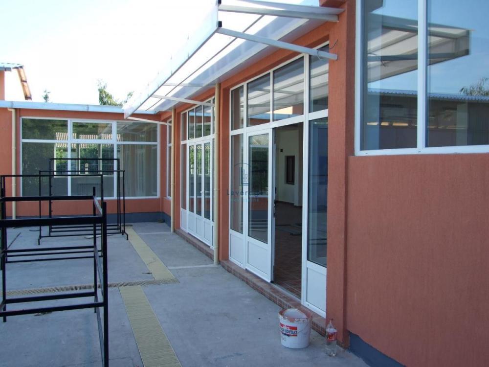 Glavna slika -Zrenjaninski put,  Lokal za izdavanje, 500m2, 3.200€