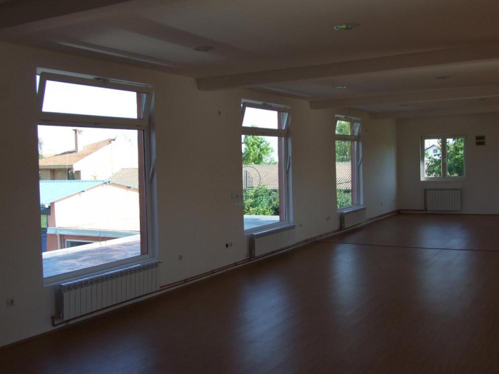 Slika 1 - Zrenjaninski put,  Lokal za izdavanje, 500m2, 3.200€
