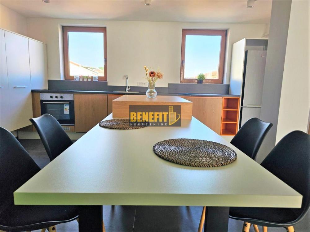 Slika 7 - Četvorosoban stan za izdavanje, 87m2, 900€