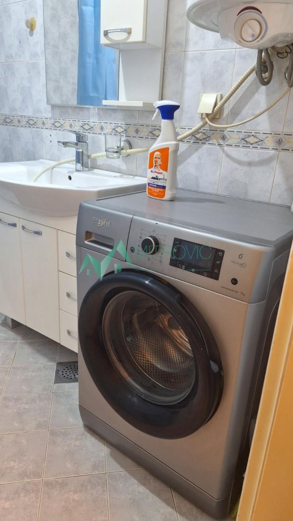 Slika 3 -  Stan za izdavanje, 23m2, 500€