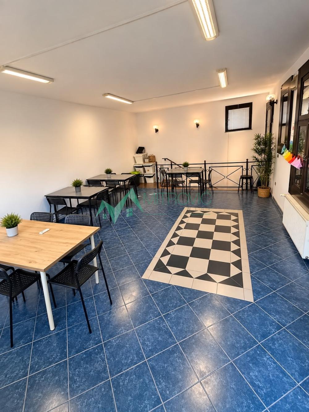 Slika 11 - Kuća za izdavanje, 158m2, 3.000€