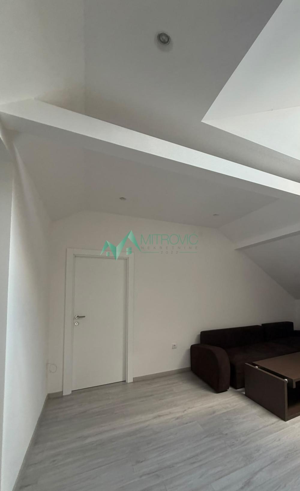 Slika 9 -  Stan za izdavanje, 286m2, 500€