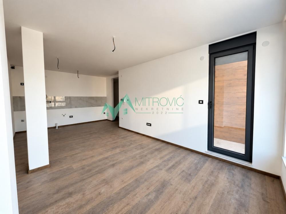Slika 1 - Dvoiposoban stan za izdavanje, 58m2, 550€