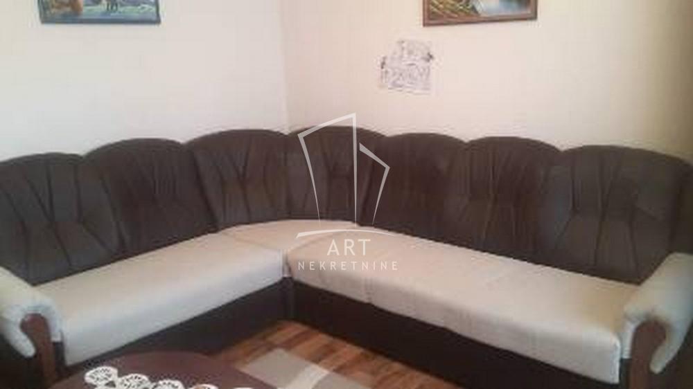 Slika 1 - Slaviše Vajnera, Četvorosoban stan na prodaju, 105m2, 298.000€