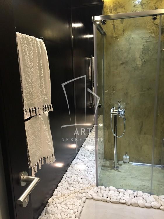 Slika 11 - Vojvode Dobrnjca,  Lokal na prodaju, 92m2, 470.000€
