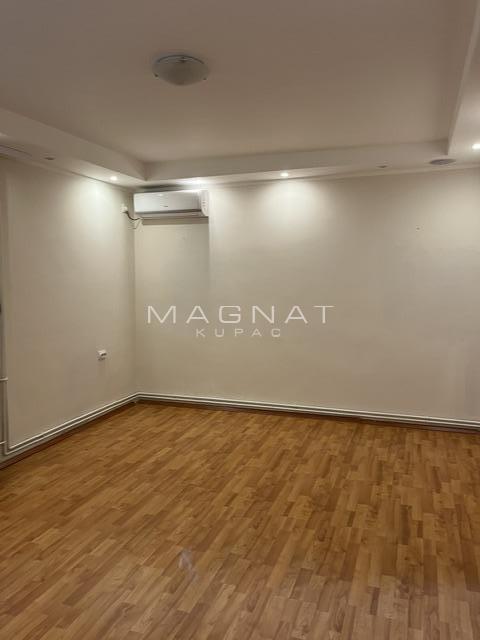 Slika 7 - Maršala Tita,  Kuća na prodaju, 200m2, 150.000€