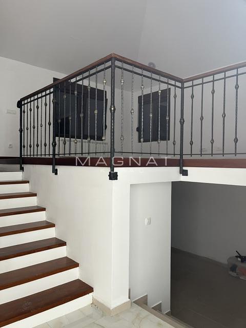 Slika 11 - Maršala Tita,  Kuća na prodaju, 200m2, 150.000€