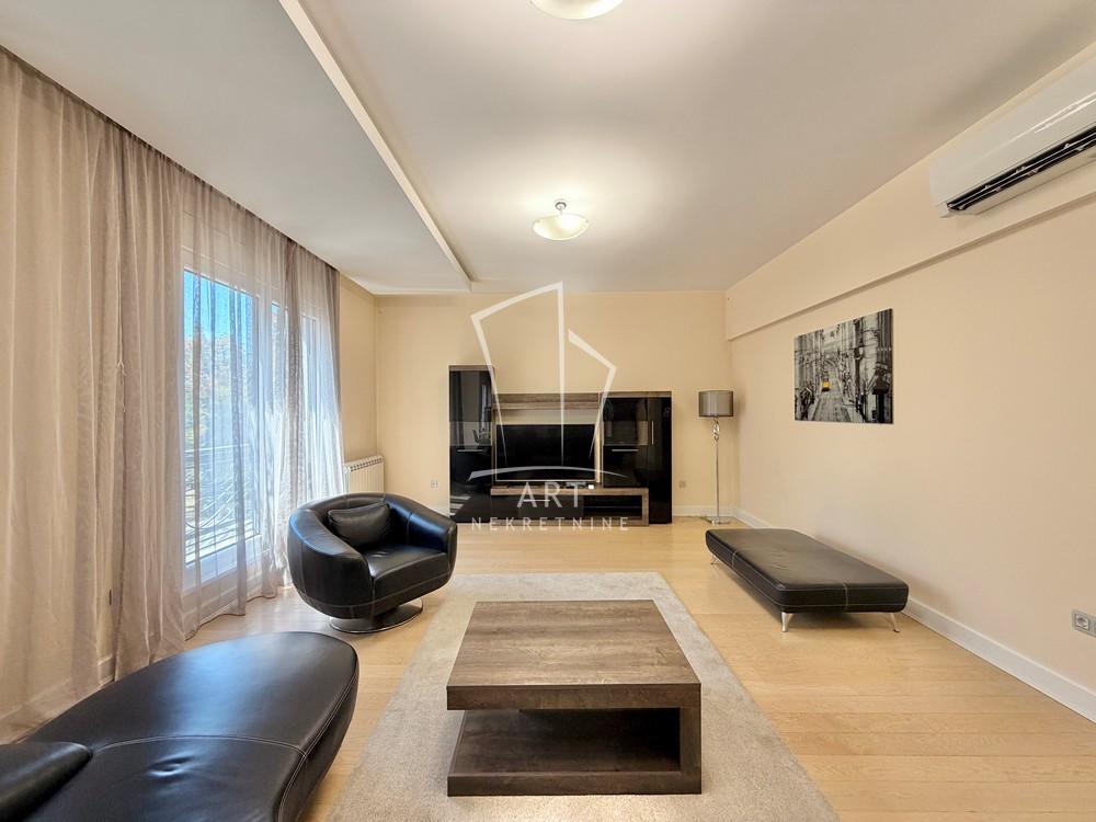 Slika 1 - Rankeova, Četvorosoban stan za izdavanje, 189m2, 2.800€