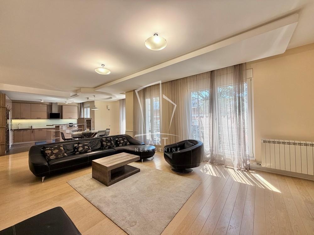 Slika 3 - Rankeova, Četvorosoban stan za izdavanje, 189m2, 2.800€