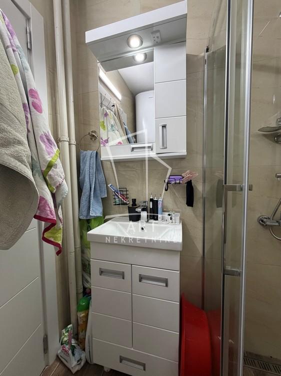 Slika 9 - Srpskih Udarnih Brigada, Dvoiposoban stan na prodaju, 54m2, 205.000€