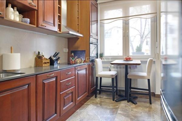 Slika 2 - Dvoiposoban stan na prodaju, 70m2, 388.000€