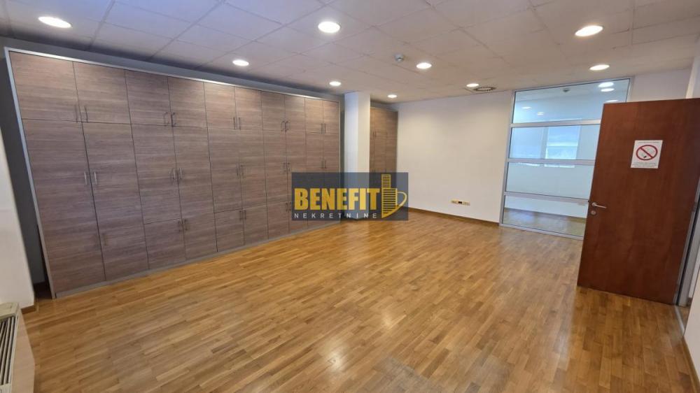 Slika 2 -  Lokal za izdavanje, 330m2, 4.950€