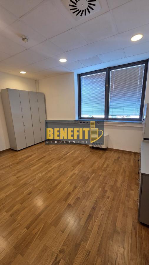 Slika 3 -  Lokal za izdavanje, 330m2, 4.950€