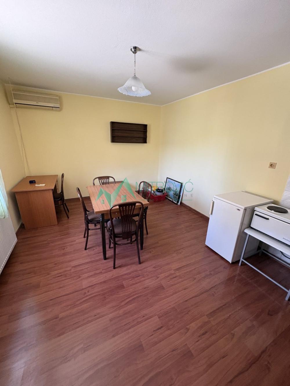 Slika 4 - Dvosoban stan za izdavanje, 50m2, 250€