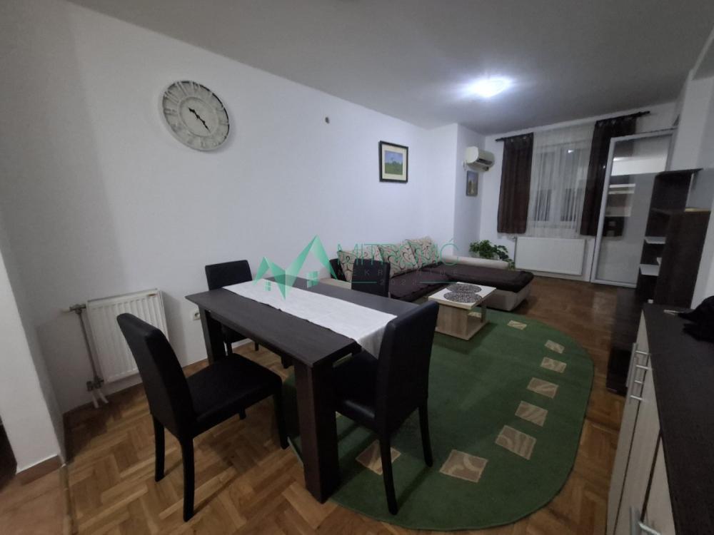 Glavna slika -Jednoiposoban stan za izdavanje, 43m2, 450€