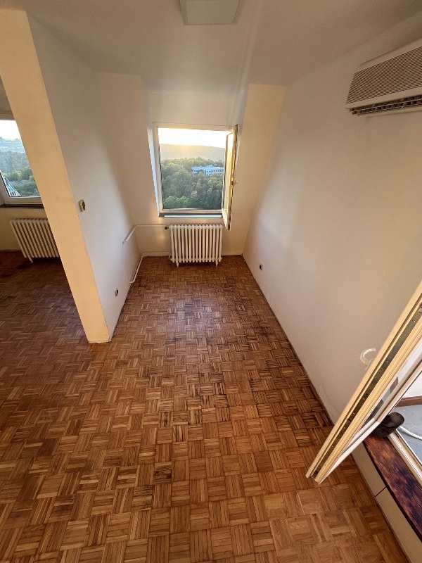 Slika 3 - Sase Simeunovica, Trosoban stan na prodaju, 120m2, 210.000€