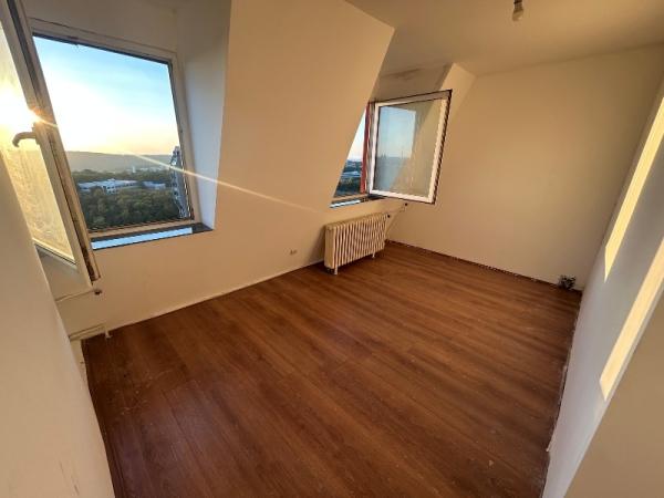 Slika 10 - Sase Simeunovica, Trosoban stan na prodaju, 120m2, 210.000€