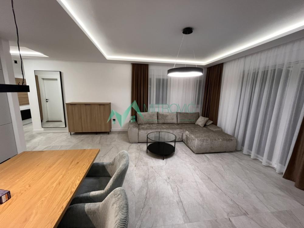 Slika 3 - Četvorosoban stan za izdavanje, 93m2, 1.000€