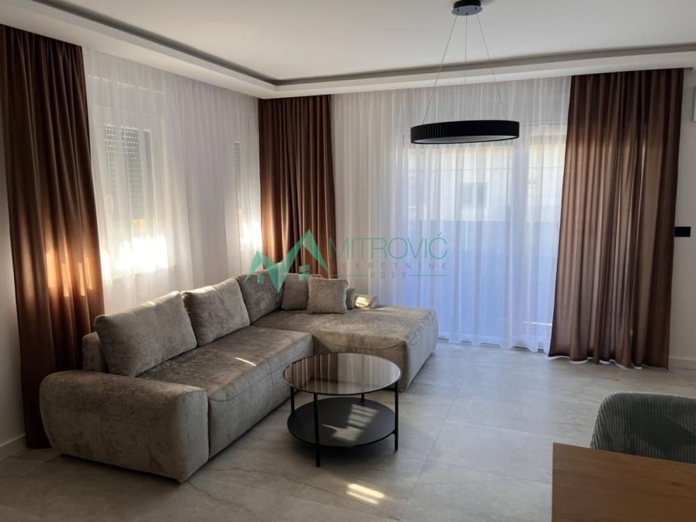 Slika 5 - Četvorosoban stan za izdavanje, 93m2, 1.000€