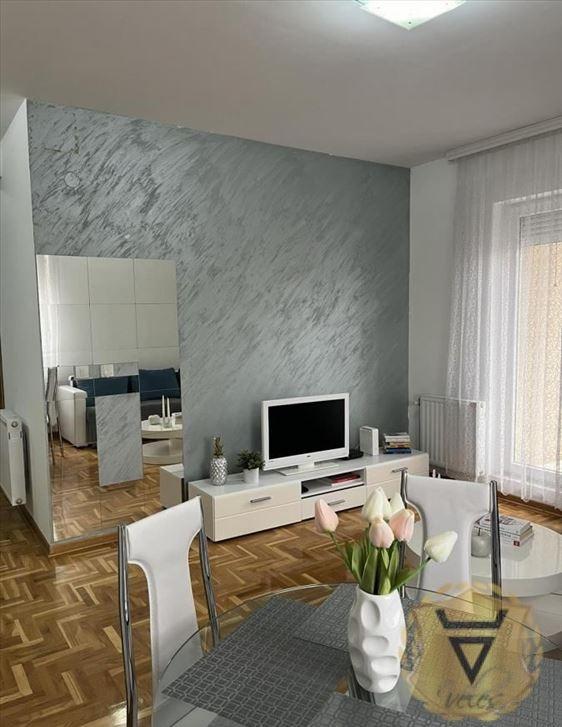 Slika 1 - Vojvode Vlahovića, Dvosoban stan za izdavanje, 50m2, 400€