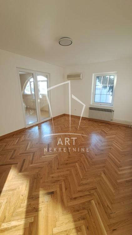 Slika 5 - Čedomilja Mitrovića, Četvorosoban stan za izdavanje, 140m2, 1.000€