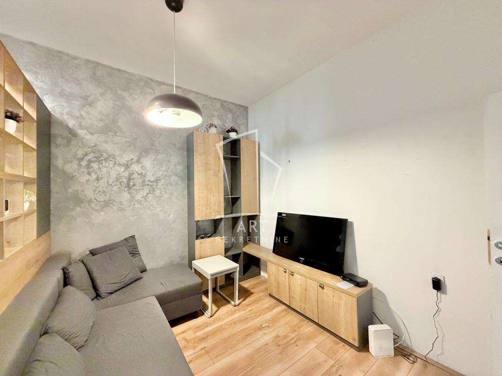 Slika 1 - Kosančićev Venac, Stan za izdavanje, 25m2, 550€