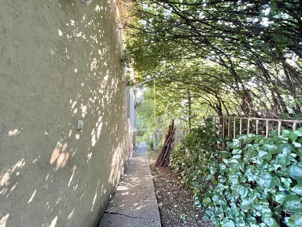 Slika 4 - Bistrička, Dvoiposoban stan na prodaju, 68m2, 97.000€