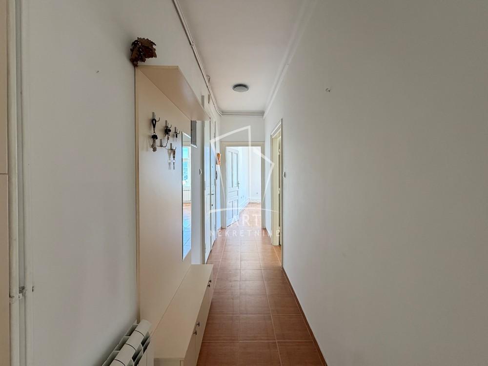 Slika 10 - Cara Lazara,  Lokal za izdavanje, 80m2, 1.500€