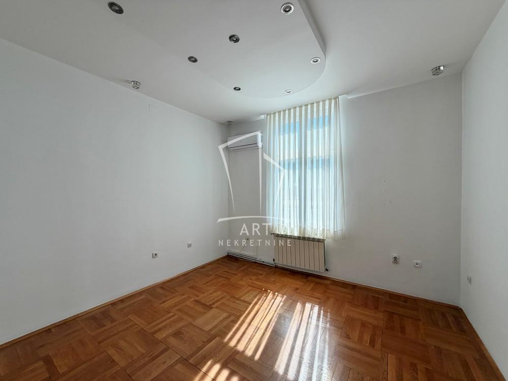 Slika 6 - Cara Lazara,  Lokal za izdavanje, 80m2, 1.500€