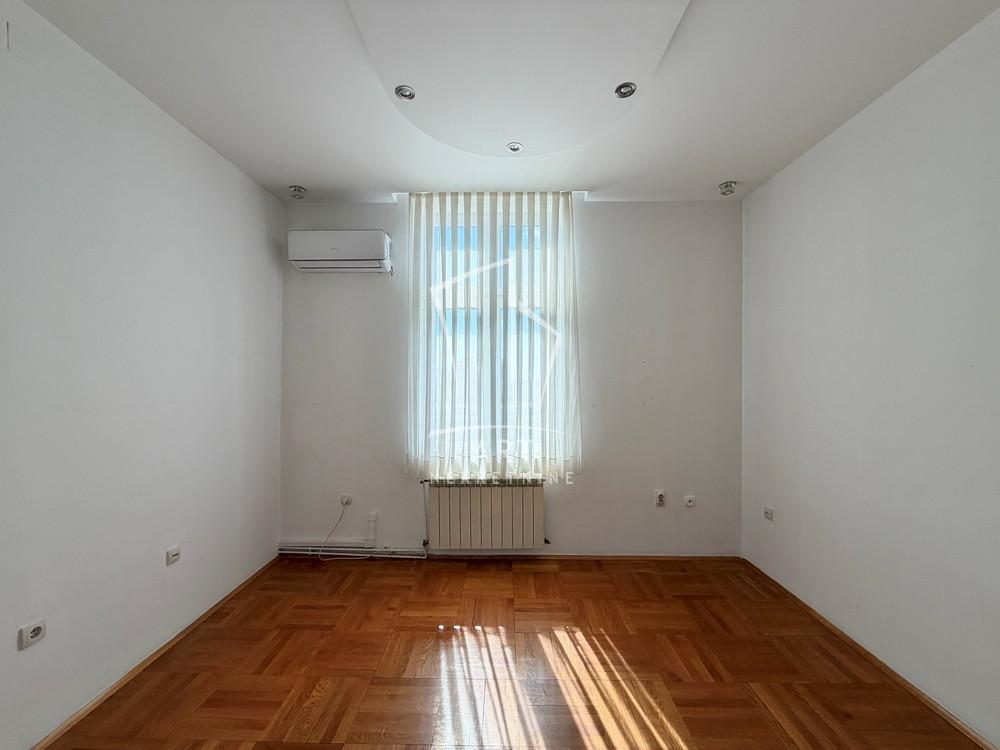 Slika 7 - Cara Lazara,  Lokal za izdavanje, 80m2, 1.500€