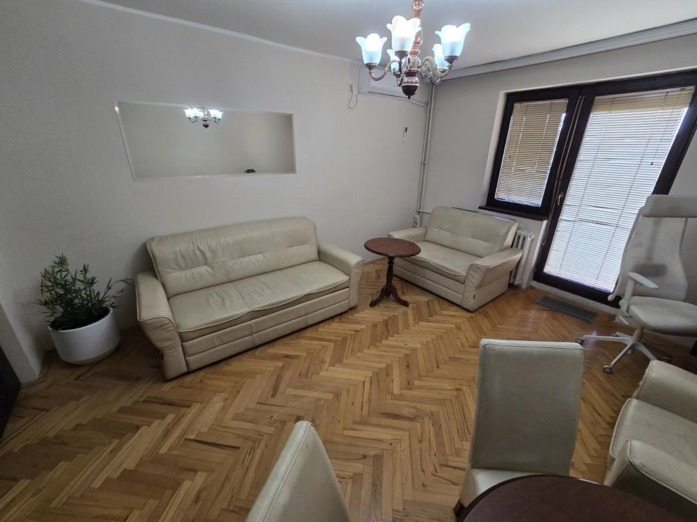 Slika 1 - Žorža Klemansoa, Jednosoban stan za izdavanje, 35m2, 450€
