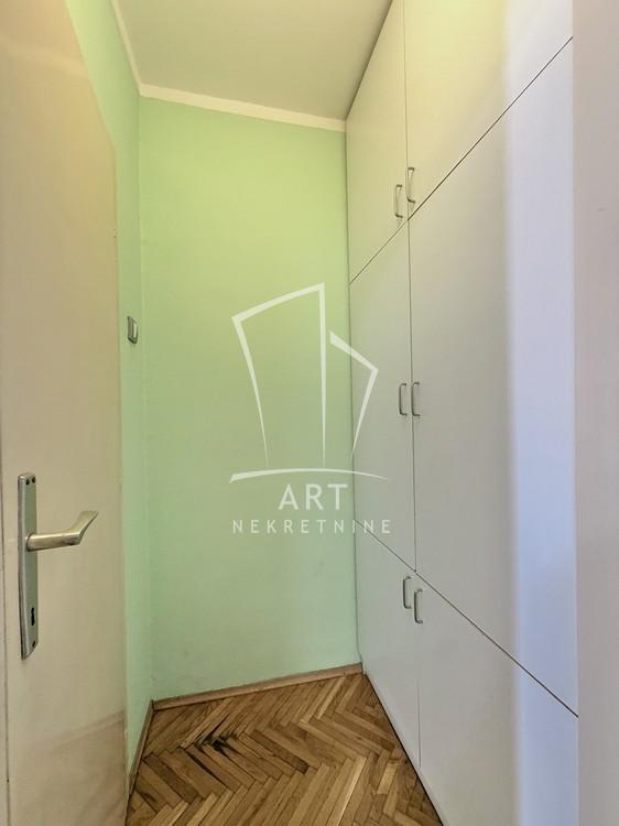 Slika 10 - Bulevar despota Stefana, Troiposoban stan na prodaju, 69m2, 242.000€